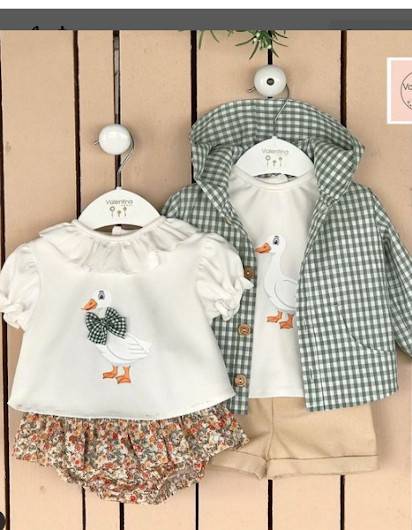 Conjunto Valentina Bebes Pato Camiseta y Bragafalda Flores en