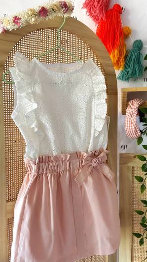Conjunto Valentina Bebe Blusa Bordada y Falda Rosa en